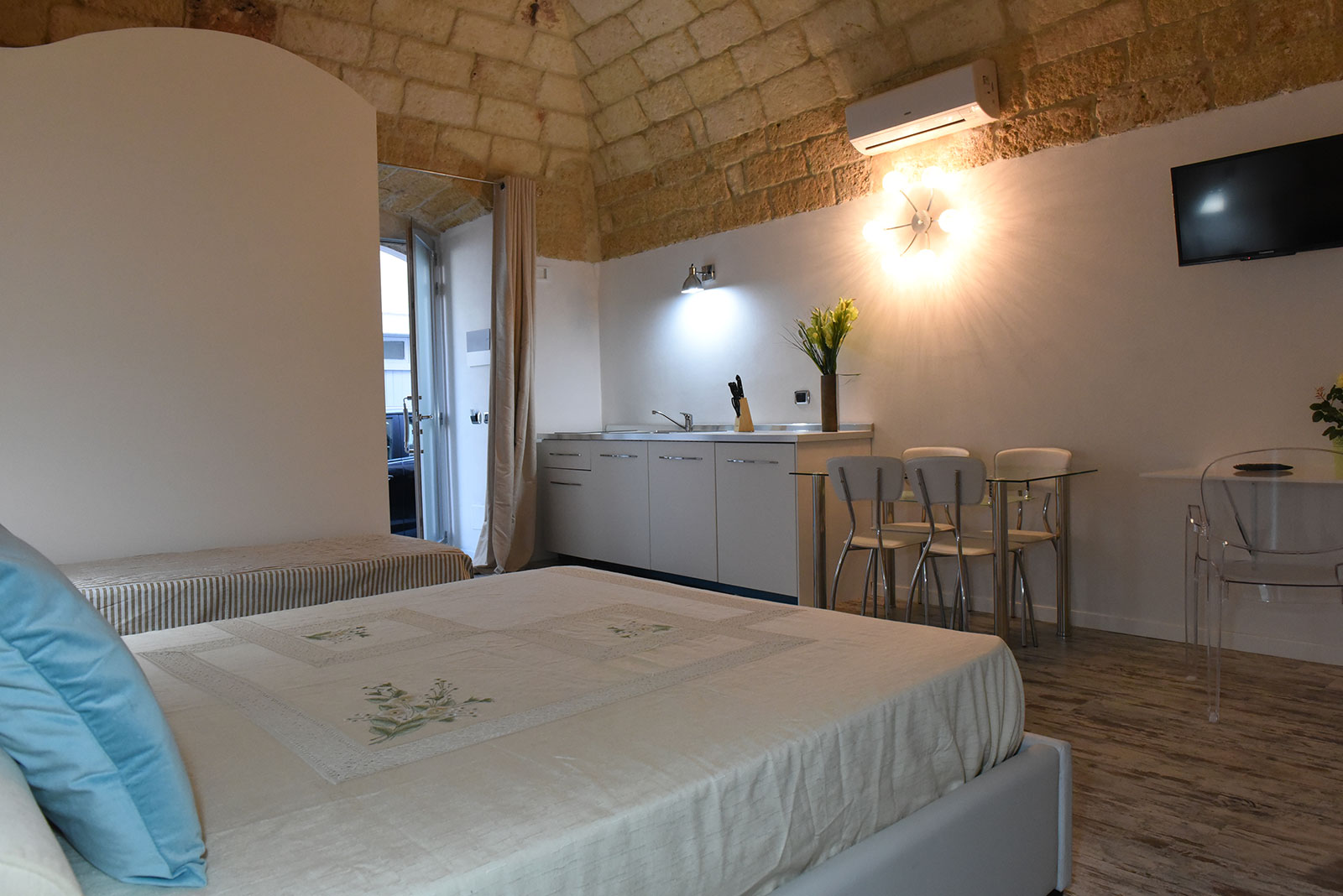 https://www.alborgo-puglia.it/wp-content/uploads/2015/07/alborgo-depandance1.jpg